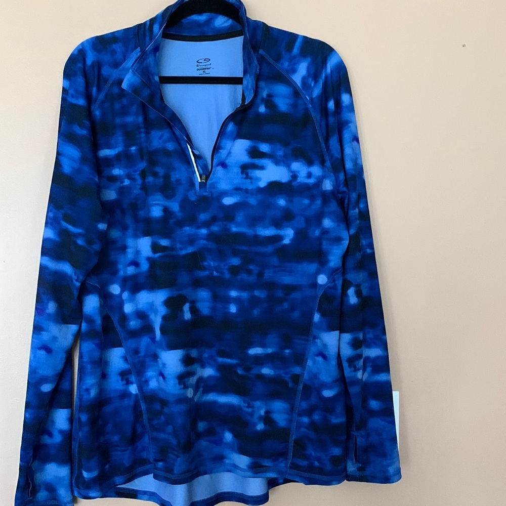 Champion athletic pullover, 1/4 zip.  Size XL blue marbled.